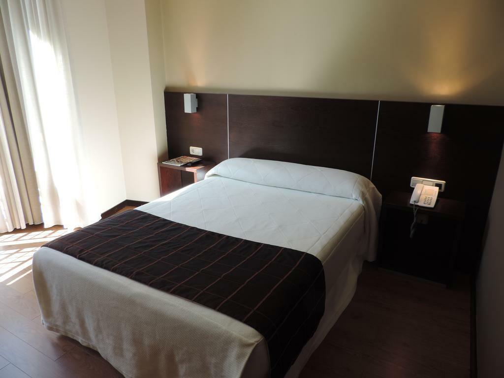 Hotel Junquera Vigo Exterior photo